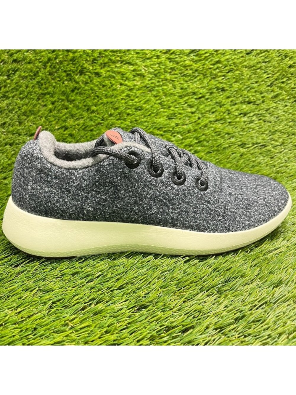 Allbirds Wool Runner Mizzles Womens Size 10 Gray Athletic Running Shoes Sneakers